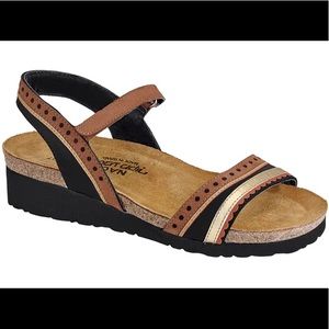 Naot Beverly Black Velvet-Hawaiian Brown-Gold